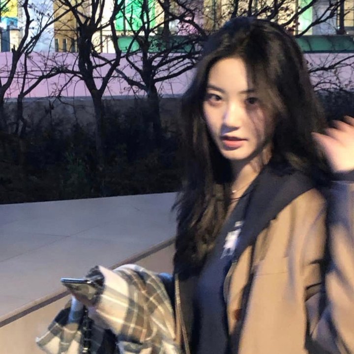 掷斧人